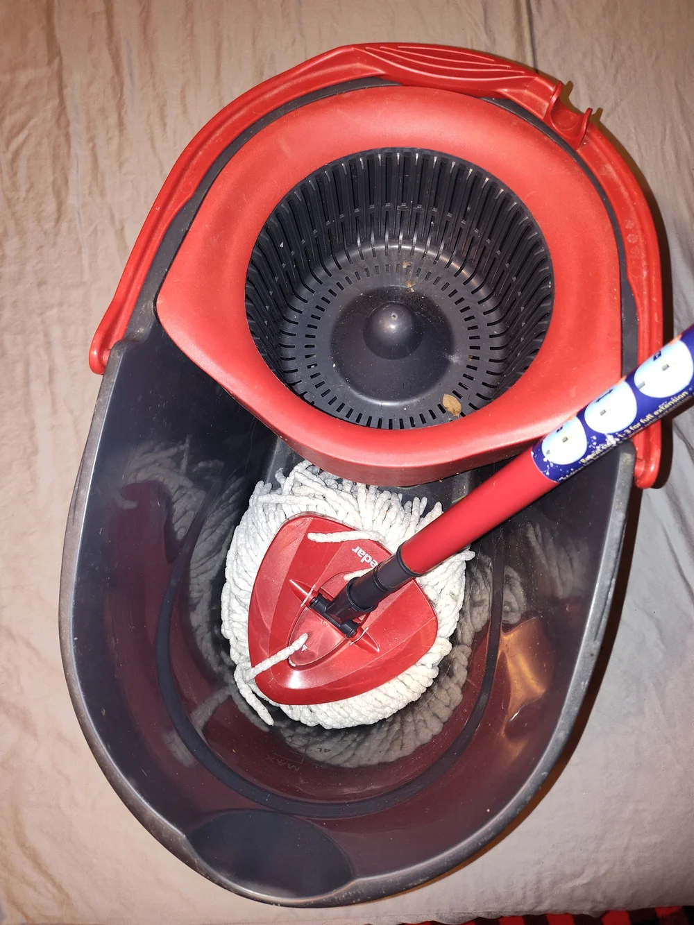 O-Cedar Spin Mop Bucket with Handle - Black & Red